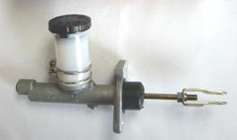 CLUTCH MASTER CYLINDER